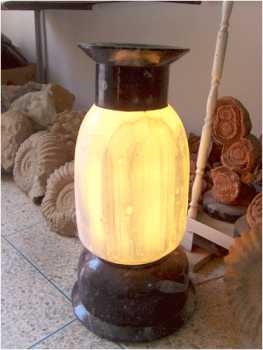 Foto: Proposta di vendita Torcia LAMPE EN MARBRE FOSSILES D'ERFOUD