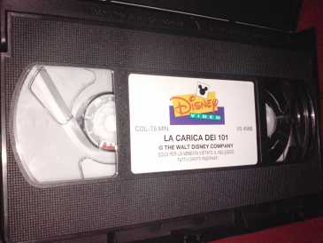 Foto: Proposta di vendita VHS Animazione - Cartoni animati - LA CARICA DEI 101