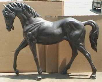 Foto: Proposta di vendita Statua Bronzo - BRONZE SCULPTURE OF A MEDIUM-SIZED HORSE (11 HANDS - Contemporaneo